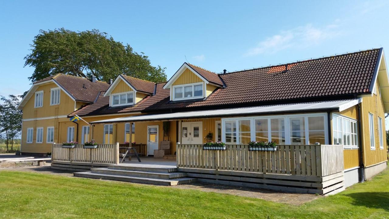 Bjoerkaengs Vandrarhem Tvaaker Exterior photo