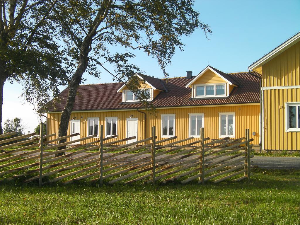 Bjoerkaengs Vandrarhem Tvaaker Exterior photo